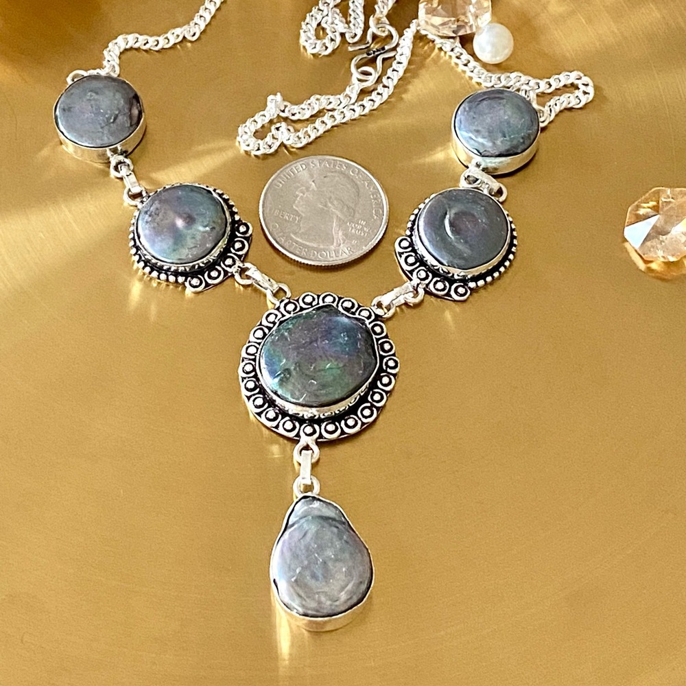 Gray Biwa Pearl Handcrafted Dangling Necklace - Picture 10 of 10